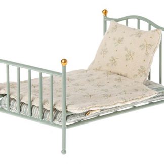 maileg vintage bed