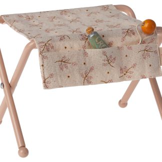 maileg nursety table baby mouse