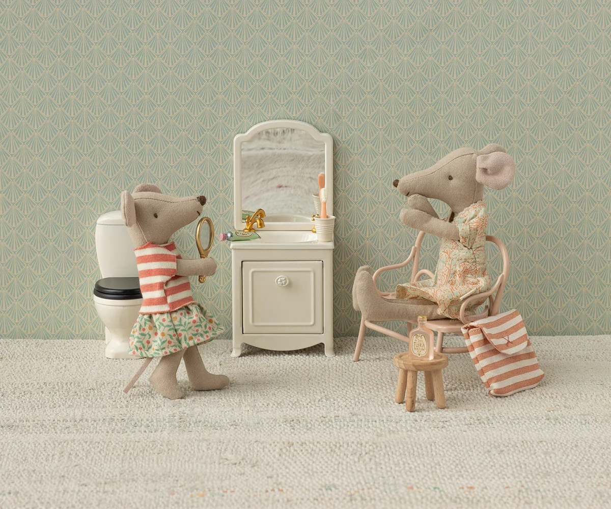 Maileg Toothbrush set in bag, Mouse - Coral stripe