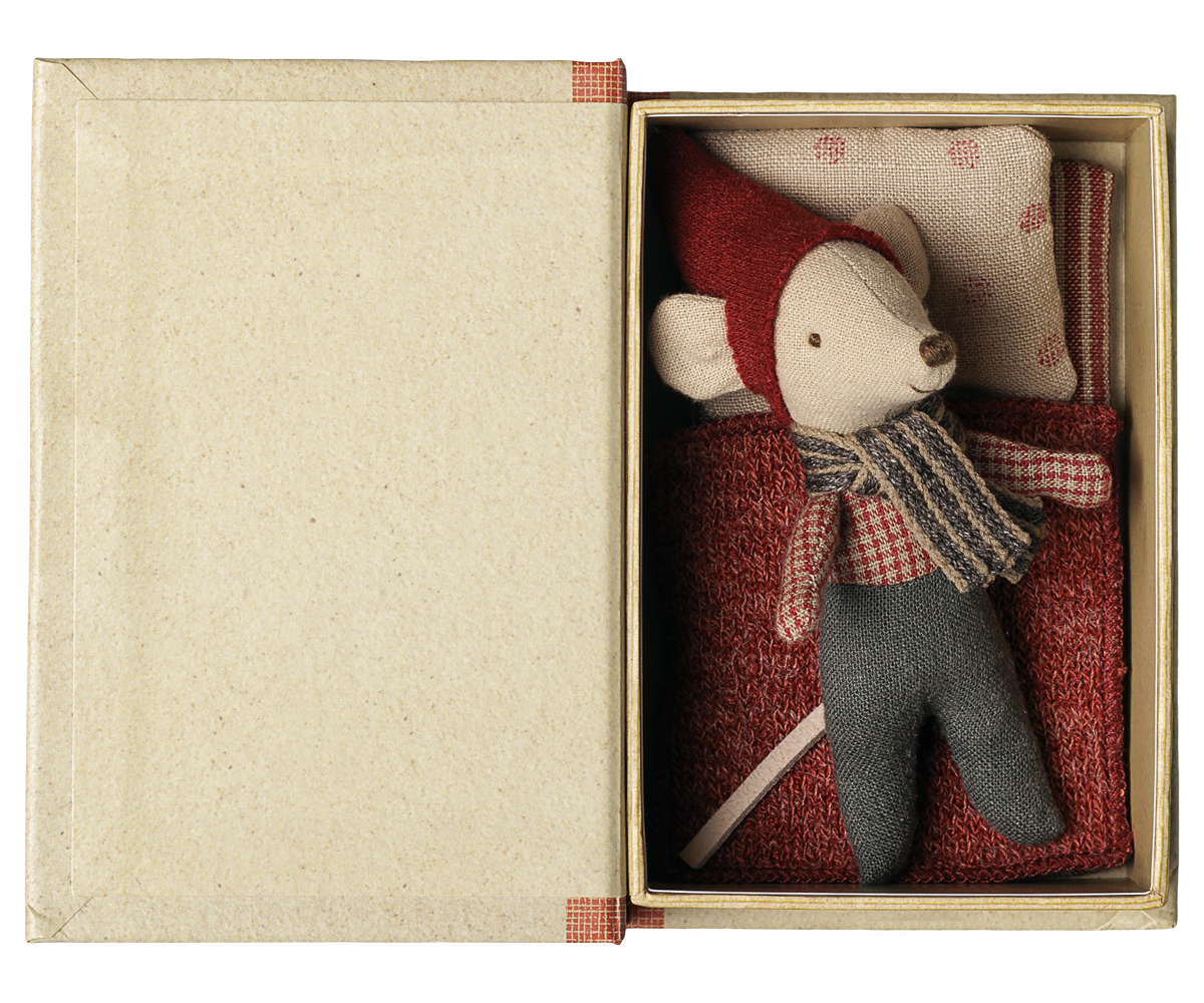 Maileg Christmas mouse, Baby in book